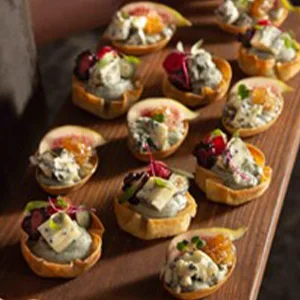 CANAPE DE QUEIJO MATURADO COM MOFO AZUL APETI CATUPIRY-thumb